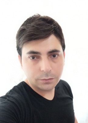 Ergün, 33, Türkiye Cumhuriyeti, İstanbul