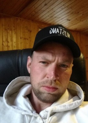 Antoni из Воронежа 38 лет