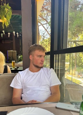 Павел из Коломны 21 год