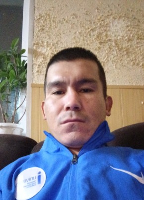 Денис из Тобольска 32 года