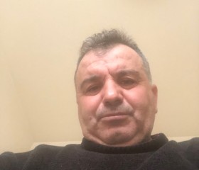 Abuzer, 48, Tokyo