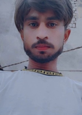 Suraj Gautam, 22, India, Khair