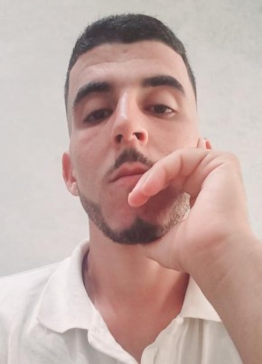 Mehdi из الجديدة 23 года