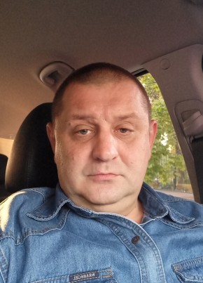 ДМИТРИЙ из Москвы 46 лет