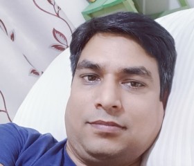 Saroj Jha, 40, Delhi