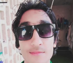 Tariq khan, 21 год, دبي