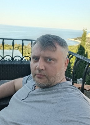 Максим из Химки 44 года