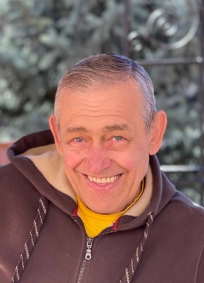 Сергей из Пятигорска 57 лет