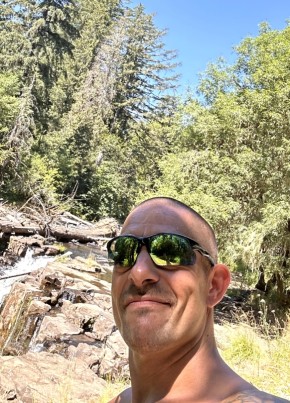Tone, 38, United States of America, Forest Grove