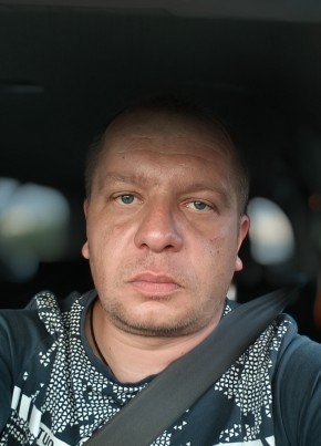 Кирилл из Барнаула 39 лет