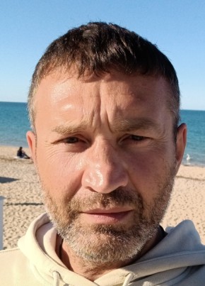 Oleg, 48, Russia, Yalta