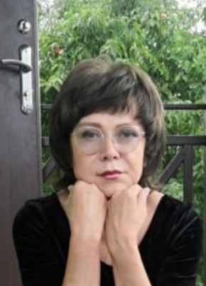 Елена из Воронежа 66 лет
