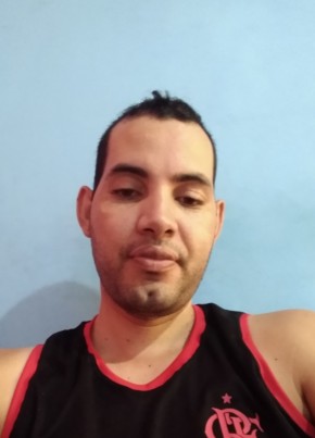 Edson Feitosa, 35, Brazil, Rio das Ostras