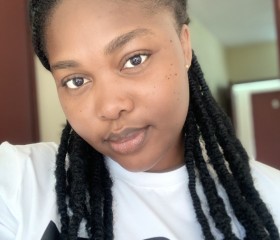 Yolande, 30, Cotonou