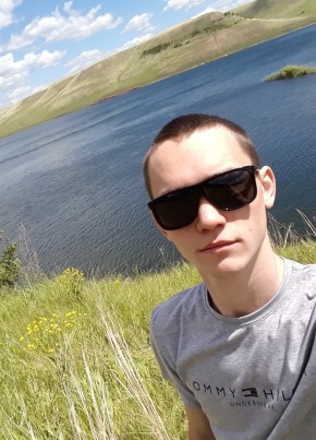 Макс, 25, Россия, Электроугли