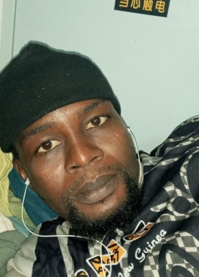 Mikaïl , 37, République de Guinée, Camayenne