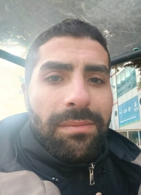 Sari из Richland 38 лет