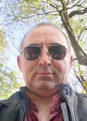 Василий из München 54 года