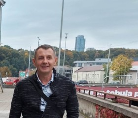 Gintas, 48, Helsinki