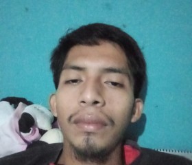 Juan, 21, Guatemala City