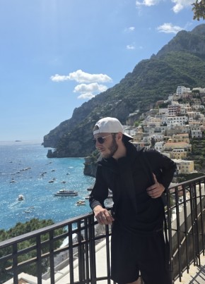 Mathias из Paris 23 года