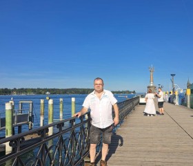 Frank, 18, Konstanz