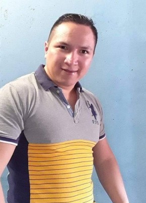 Vyktor Tigre, 39, República del Ecuador, Quito