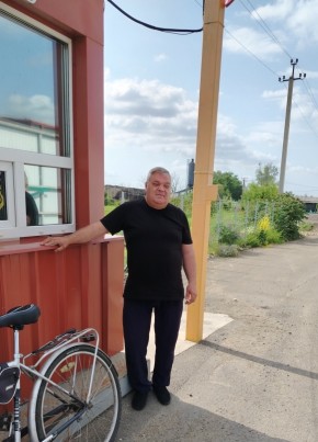 Николай из Майкопа 54 года