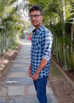Charan, 25, India, Turmeric city