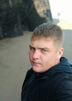 Виктор, 21, Россия, Углегорск