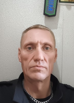 Данил из Архангельска 46 лет