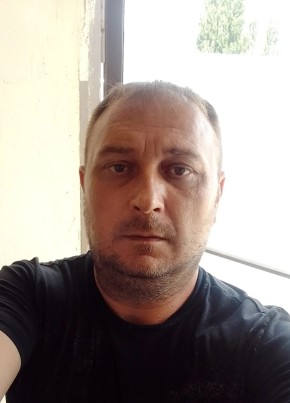 Роман, 44, Россия, Михайловск (Ставропольский край)
