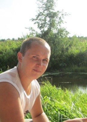 Александр, 40, Россия, Волхов