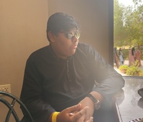Anas, 18 лет, کراچی