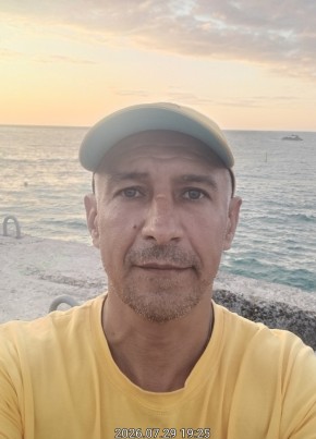 Дмитрий из Воронежа 46 лет