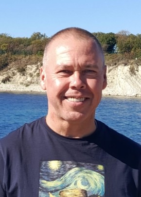 Андрей из Новороссийска 51 год