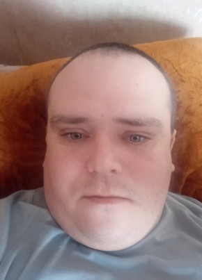 Ivan, 31, Russia, Omsk