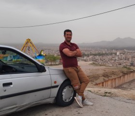 Paradaise, 35, Tehran