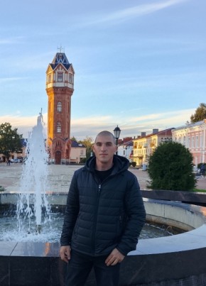 Михаил из Курска 24 года