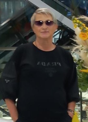 Ирина из Артема 57 лет