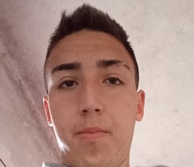 Tomas, 21, Buenos Aires