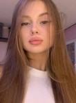 Karolina, 23  , Saint Petersburg