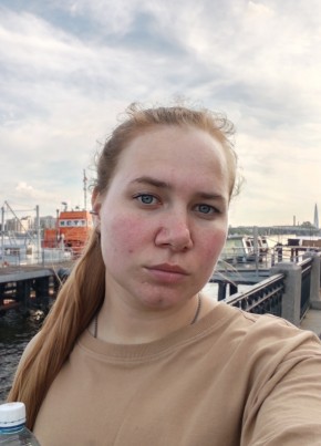 Lena из Москвы 23 года