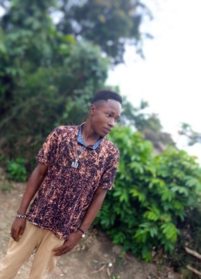 Romain, 21, Republika y’u Rwanda, Kigali