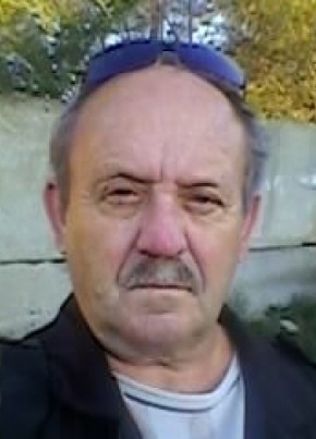 Василий, 65, Россия, Суровикино