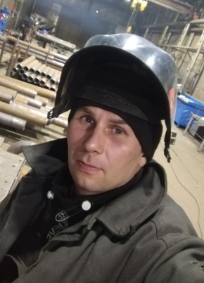 Иван из Усинска 36 лет
