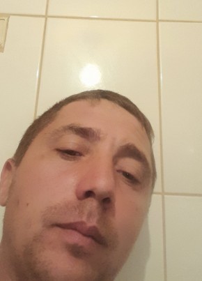 Vasile, 37, Romania, Suceava