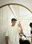 Deniz, 19, Izmir