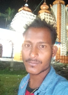 Suresh Kumar, 29, India, Patāmundai