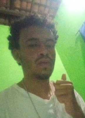 Givanildo Santos из Rio Real 22 года